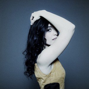 Brune artiste au festival Soirs d'été OÜI FM.