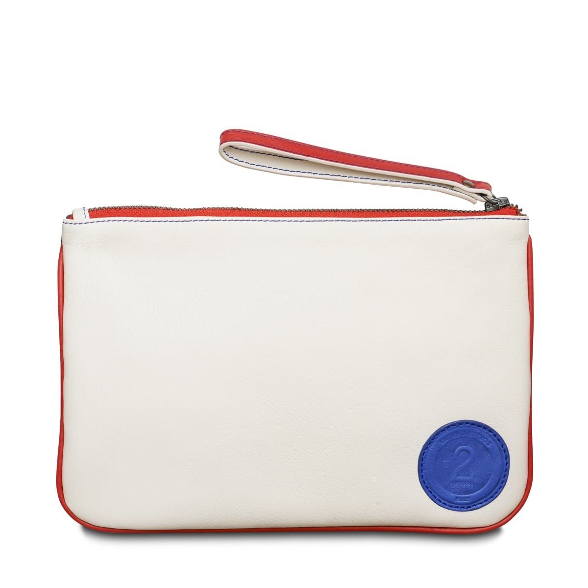Pochette blanche avec bracelet et logo rond bleu marqué d'un 2.
