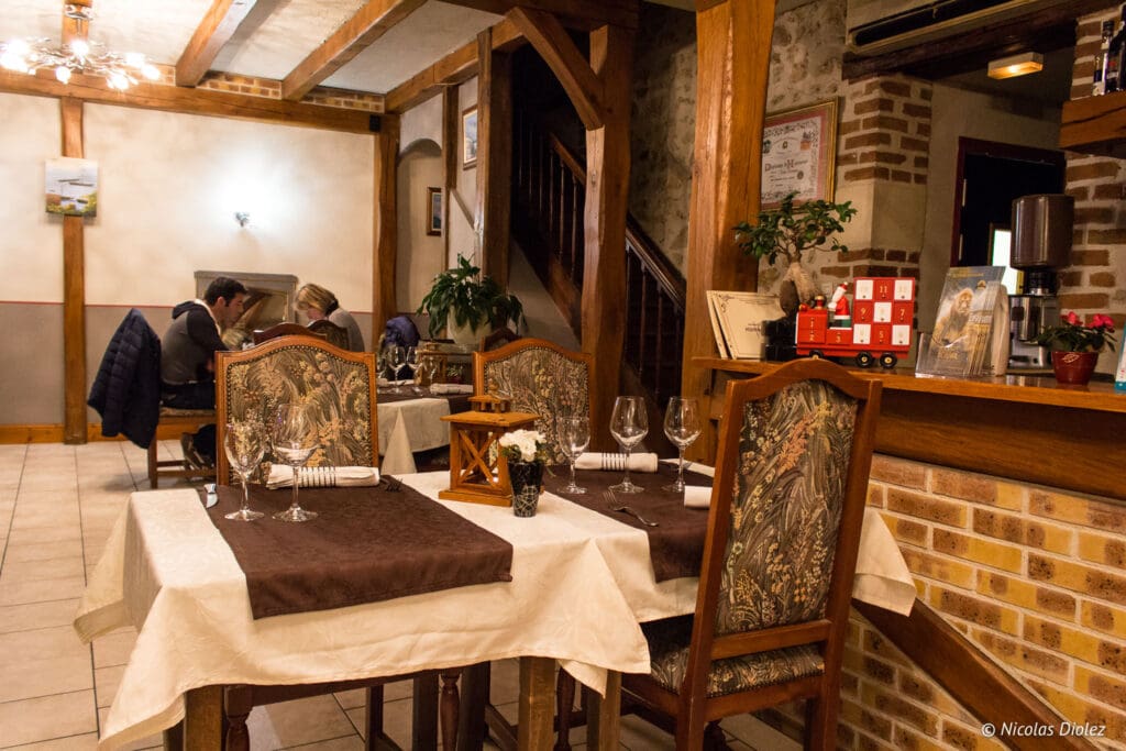 Restaurant La Charbonnette Onzain Val de Loire - DR Nicolas Diolez 2017 salle Restaurant La Charbonnette Onzain