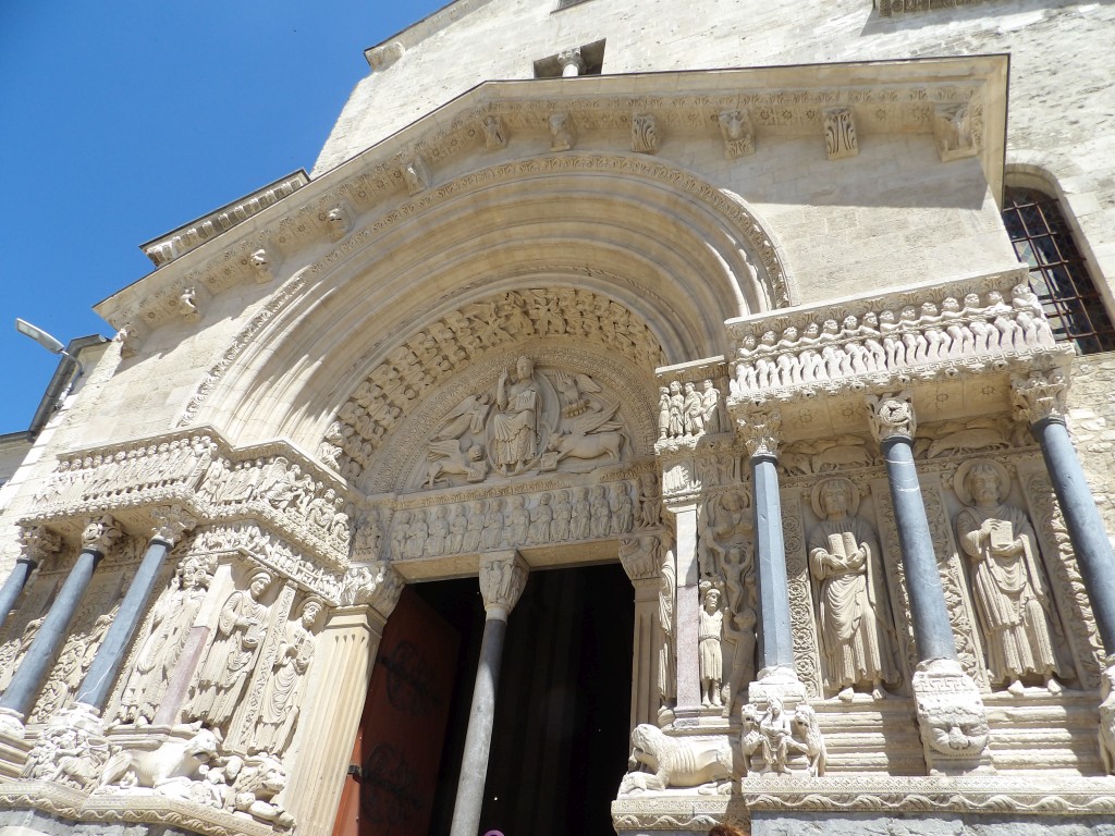 facade église Saint-Trophime Arles