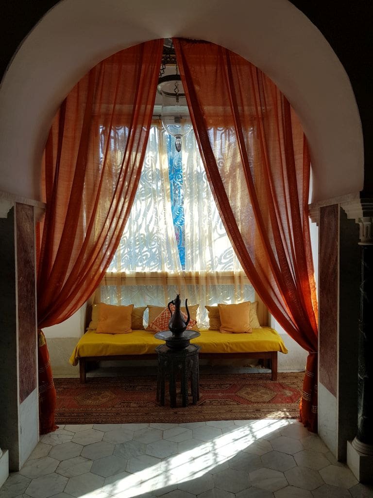 Intérieur style mauresque Palais Ennejma Ezzahra Sidi Bou Saïd Tunisie
