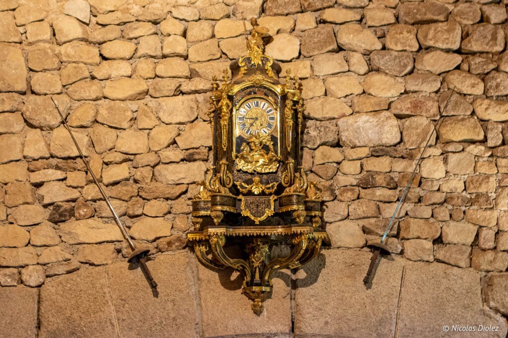 horloge Château Villemonteix Creuse