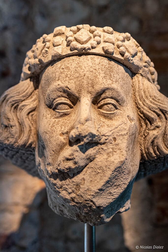 tête sculptée Abbaye de Jumièges