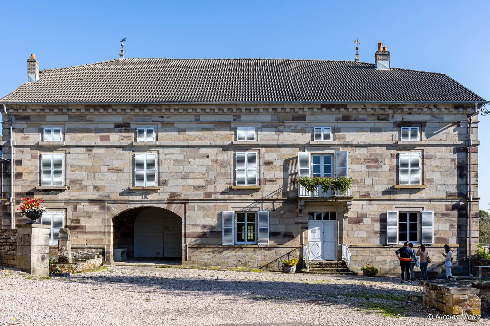 Façade en pierre de l'Écomusée du Pays de la Cerise, Vosges du Sud.