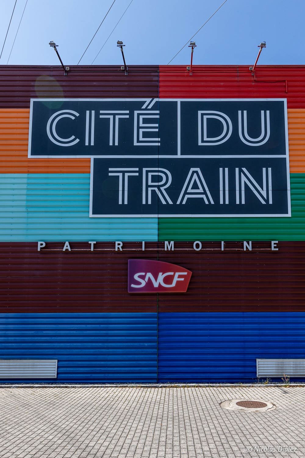 Panneau extérieur de la Cité du Train Patrimoine SNCF à Mulhouse.