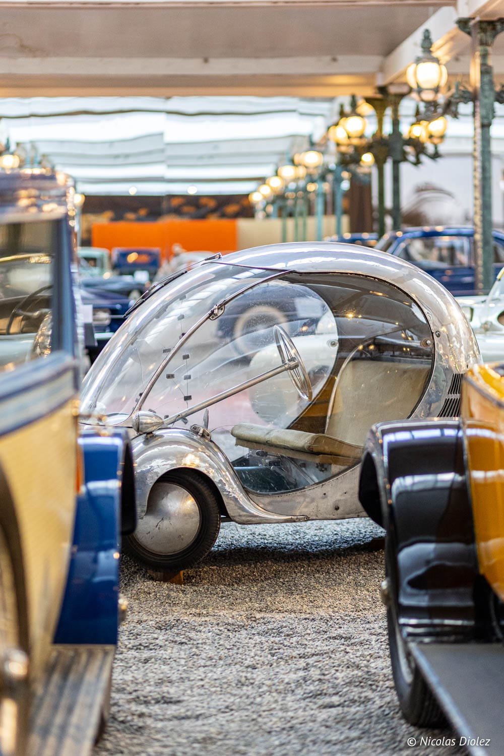 Voiture futuriste à cabine bulle au Musée National de l'Automobile Mulhouse.