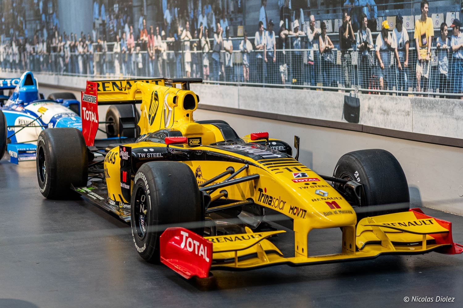 Formule 1 Renault jaune et noire au Musée National de l'Automobile de Mulhouse.