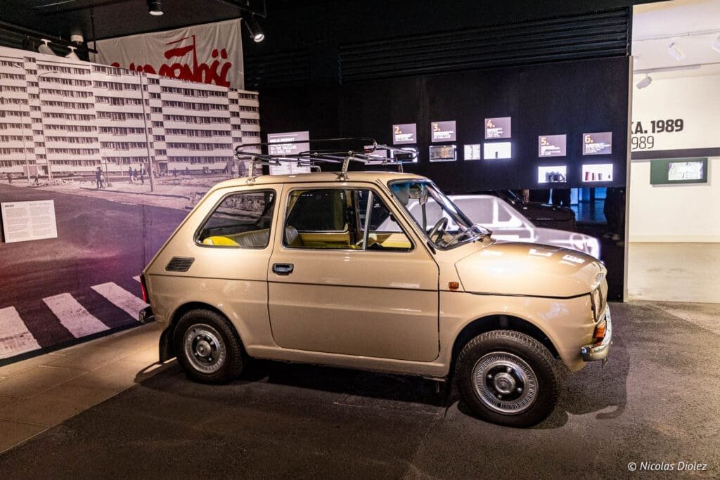 Fiat 126p exposée au Musée de l'Immigration de Gdynia en Poméranie.