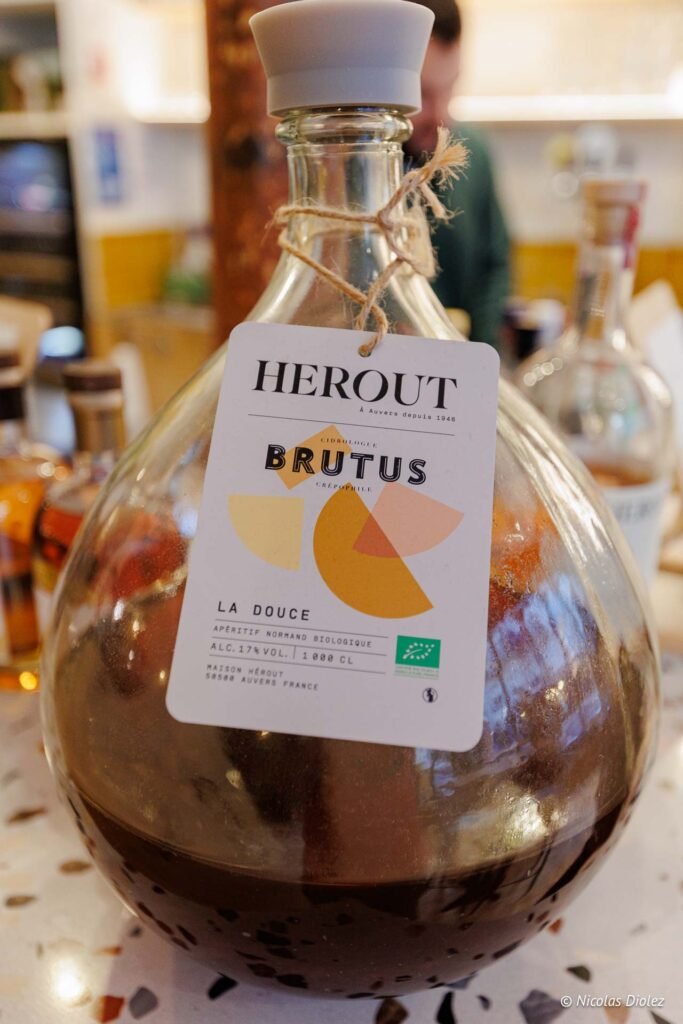 Bouteille de cidre Brutal Herout, cidrologie crépophile, La Douce, 1L.