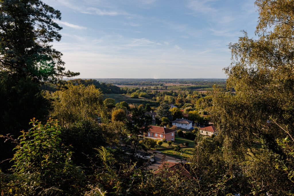Vue sur la vallée de l'Adour depuis les hauteurs de Mugron